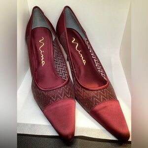 NINA BURGUNDY HEELS SIZE 8 M